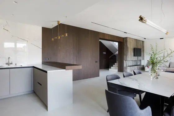 7500 Calacatta Arras (Avant) — виріб з каменю з виразною фактурою каменю від EDELWEISS