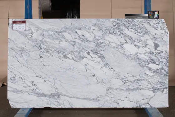 Scalla Naturale — Blanco Carrara