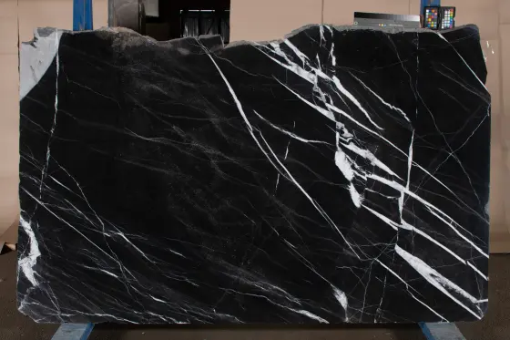 Scalla Naturale — Calacatta Black