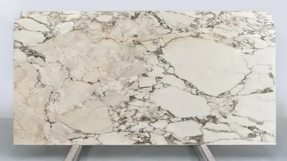 Scalla Naturale — Calacatta Fantastica