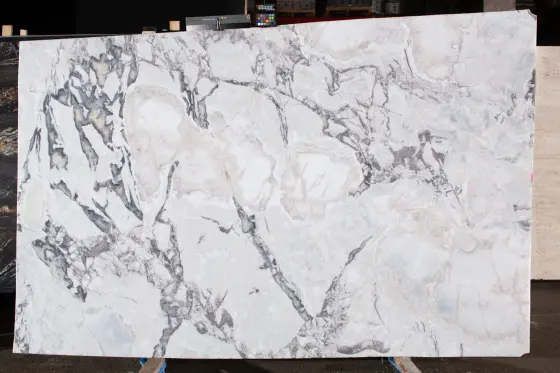 Scalla Naturale — Dover White