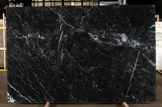 Scalla Naturale — Negro Marquino