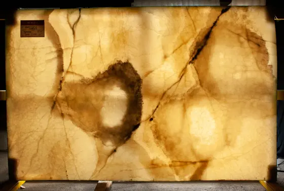 Scalla Naturale — Onyx Honey Light