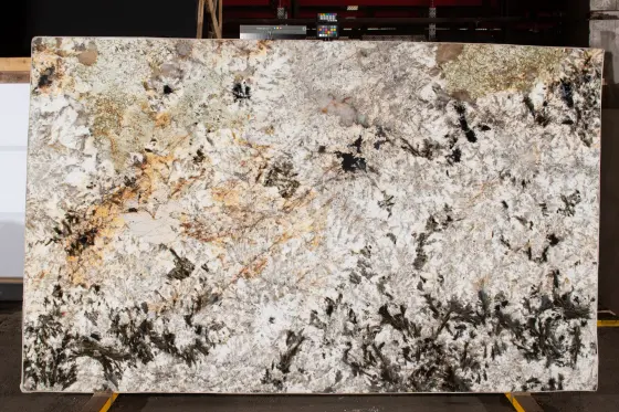 Scalla Naturale — Alpinus Quartzite Polished