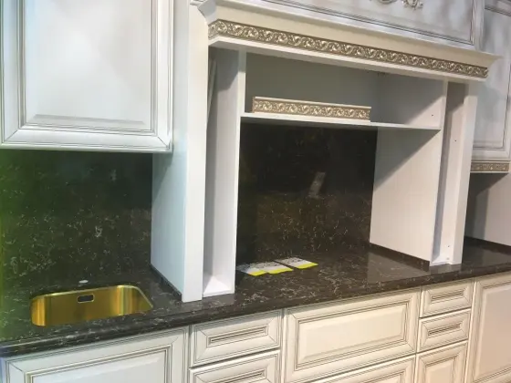 9005 Bourbonnais — виріб з каменю з виразною фактурою каменю від EDELWEISS